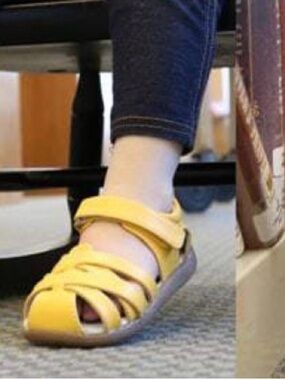 See Kai Run Yellow Closed-Toe Kids Sandals with Hook-and-Loop Strap Size 5
